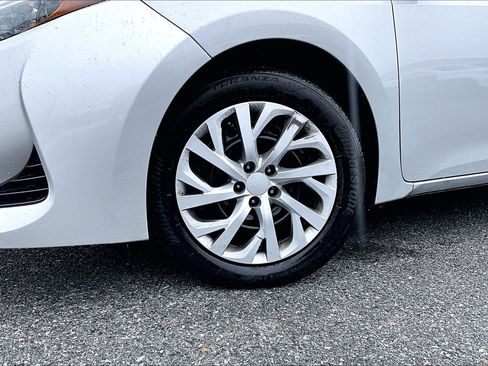 Used 2017 Toyota Corolla LE w/ Carpet Mat Package (TMS) image 4