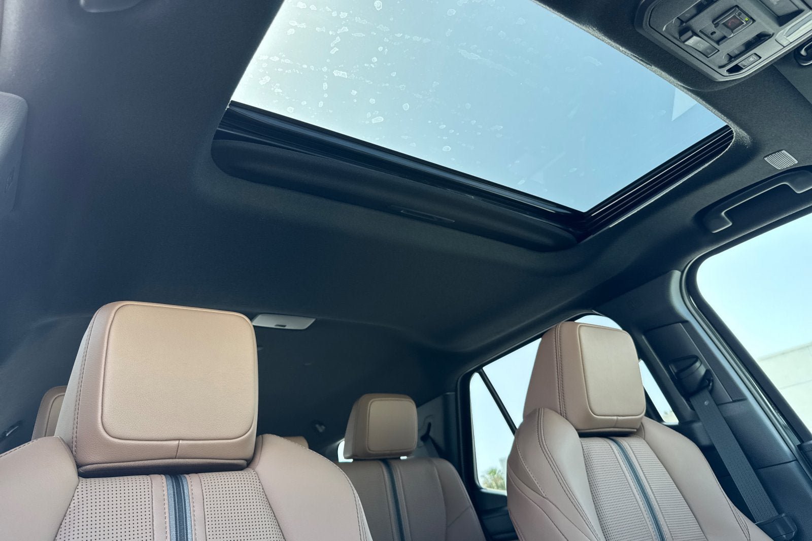 New 2026 Toyota 4Runner Limited AWD/4WD image 18