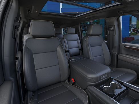 New 2026 Chevrolet Suburban Premier image 16