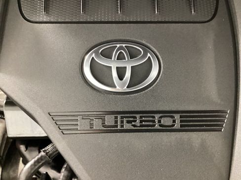 Used 2024 Toyota Grand Highlander AWD image 47