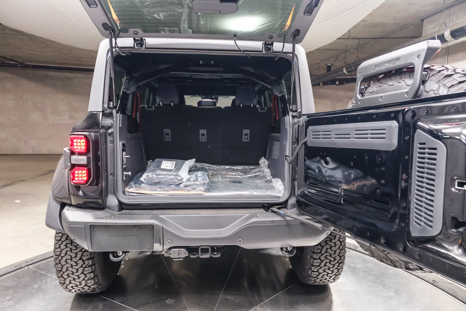 Used 2024 Ford Bronco Raptor AWD/4WD image 33