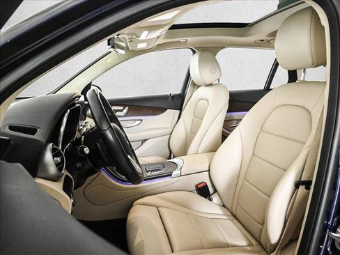 Used 2022 Mercedes-Benz GLC 300 4MATIC image 18