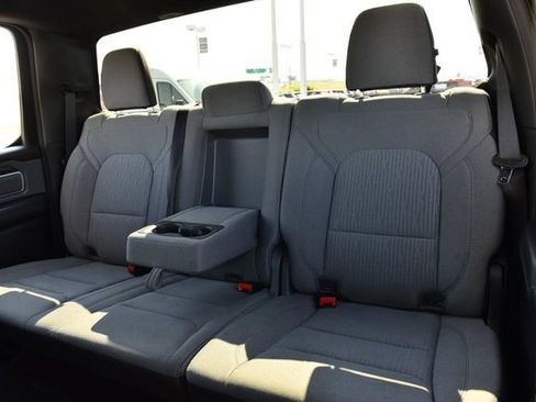 Used 2022 RAM 1500 Big Horn AWD/4WD image 23