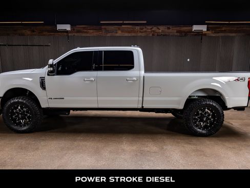 Used 2021 Ford F350 Lariat w/ Lariat Value Package AWD/4WD image 5