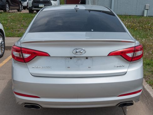 Used 2017 Hyundai Sonata Sport w/ Value Edition Package 02 FWD image 6
