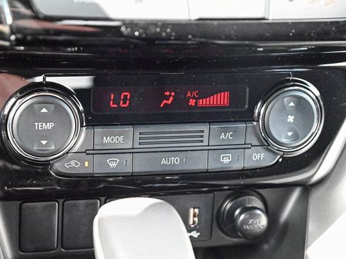 New 2024 Mitsubishi Eclipse Cross LE AWD/4WD image 21