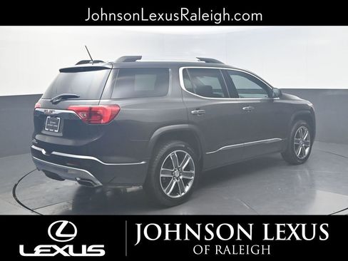 Used 2017 GMC Acadia Denali w/ Technology Package image 9