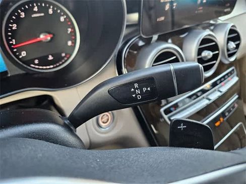 Used 2021 Mercedes-Benz GLC 300 image 31