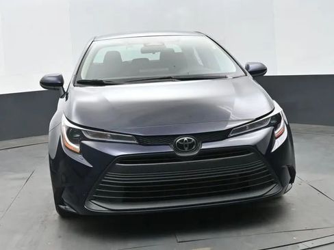 Used 2024 Toyota Corolla LE FWD image 3