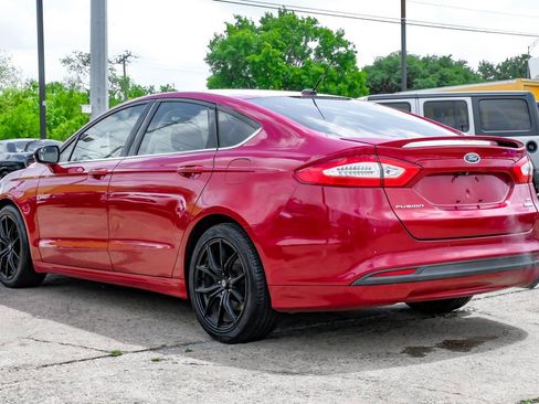 Used 2016 Ford Fusion SE FWD image 14