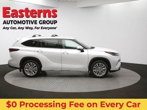 Used 2024 Toyota Highlander Platinum AWD/4WD image 51