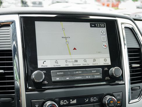 Used 2021 Nissan Titan SV w/ SV Convenience Package AWD/4WD image 25