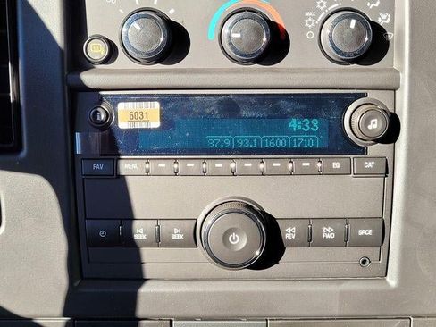 New 2024 GMC Savana 2500 w/ Driver Convenience Package image 21