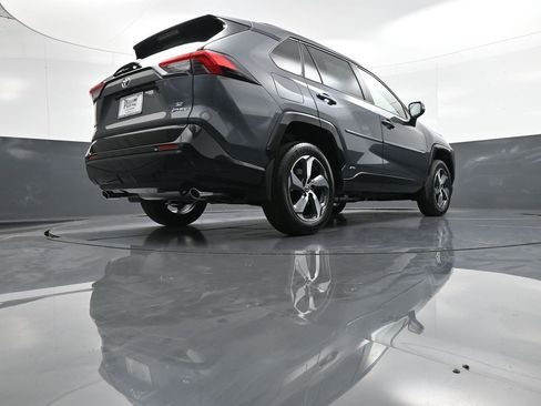 New 2025 Toyota RAV4 SE image 30