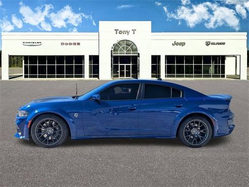 Used 2020 Dodge Charger SRT Hellcat w/ Carbon/Suede Interior Package image 5