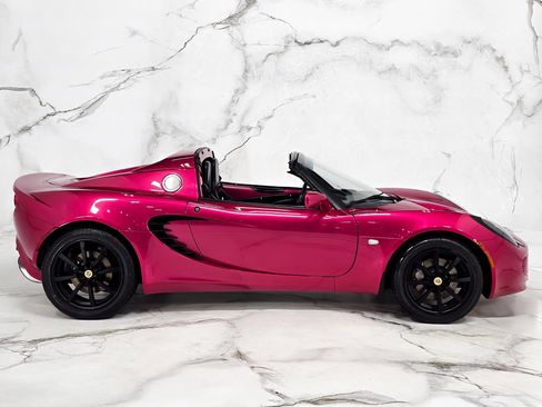 Used 2005 Lotus Elise image 16