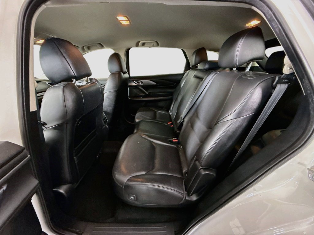 Used 2020 MAZDA CX-9 Touring AWD/4WD image 24