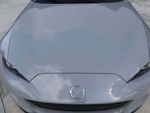 Used 2025 MAZDA MX-5 Miata RF Grand Touring RWD image 13