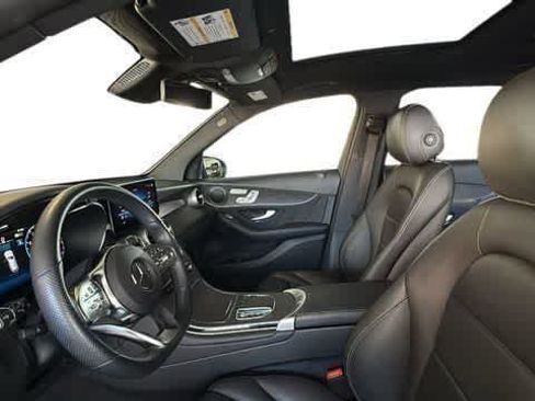 Used 2022 Mercedes-Benz GLC 300 GLC 300 image 4