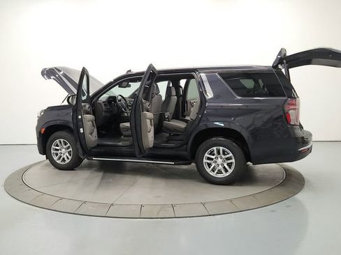 Used 2023 Chevrolet Tahoe LT AWD/4WD image 13