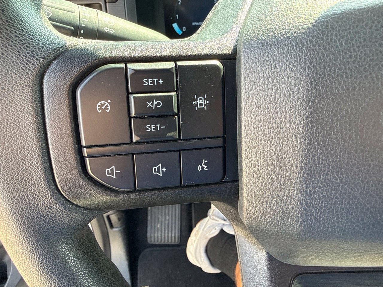 Used 2024 Ford F150 STX RWD image 27