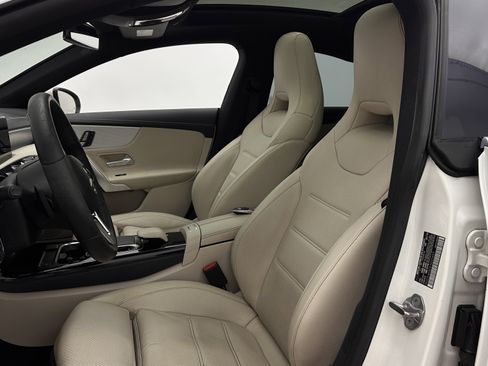 Used 2020 Mercedes-Benz CLA 250 image 16