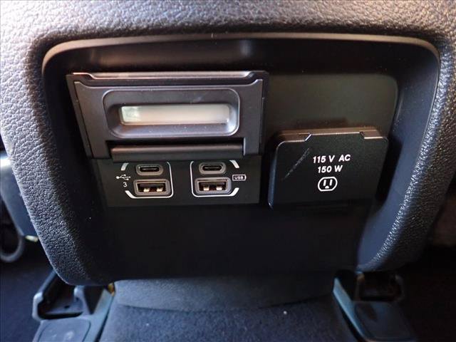 Used 2019 Jeep Cherokee Latitude Plus w/ Comfort/Convenience Group AWD/4WD image 10