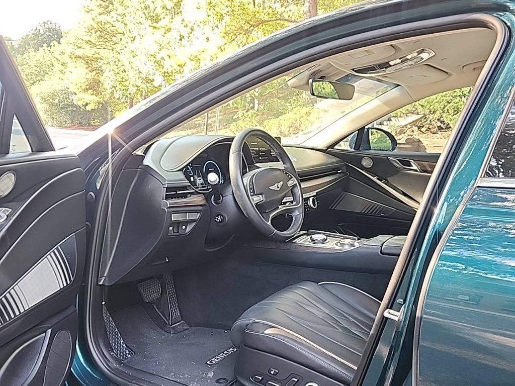 Certified 2023 Genesis Electrified G80 AWD/4WD image 5