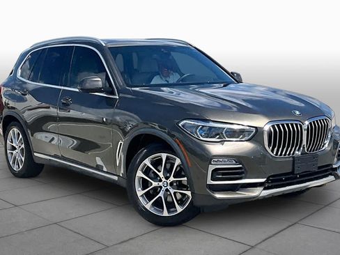 Used 2021 BMW X5 sDrive40i w/ Executive Package RWD image 2