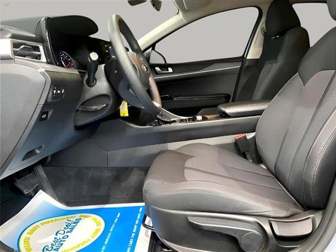 Used 2021 Kia K5 LX image 18