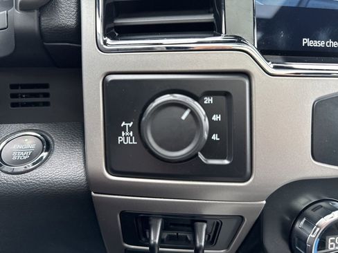 Certified 2022 Ford F350 Lariat w/ Lariat Ultimate Package image 35