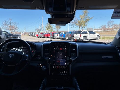 Used 2019 RAM 1500 Laramie image 49