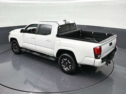 Used 2019 Toyota Tacoma SR w/ SR Convenience Package RWD image 19
