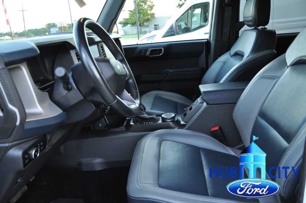 Used 2024 Ford Bronco Outer Banks AWD/4WD image 10