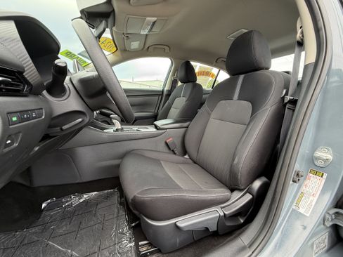 Used 2024 Nissan Sentra SV FWD image 10