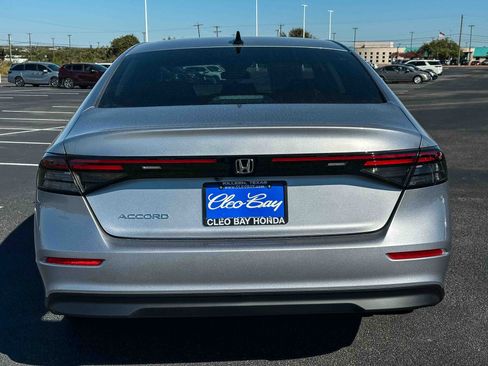 New 2025 Honda Accord SE image 7