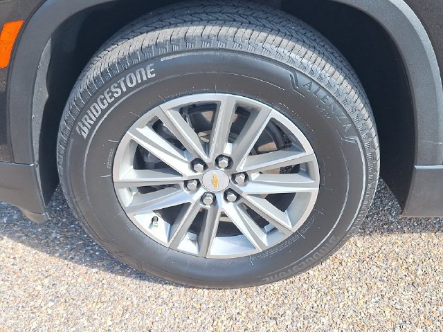 Used 2023 Chevrolet Traverse LT FWD image 15