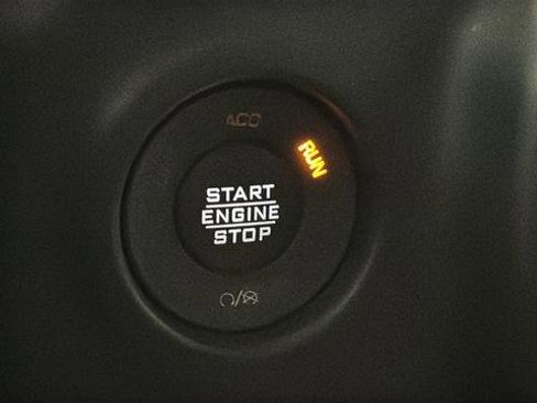 Used 2021 Jeep Wrangler Unlimited Rubicon AWD/4WD image 21