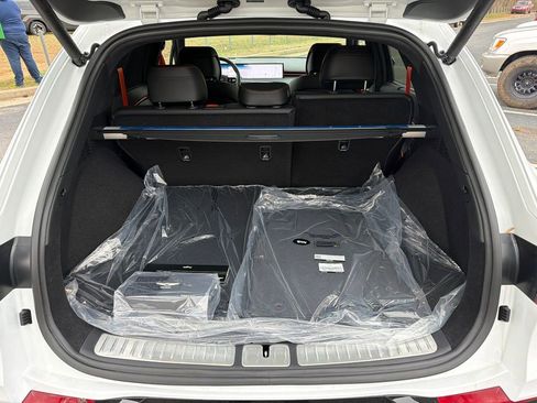 New 2026 Genesis GV70 3.5T Sport Prestige image 18