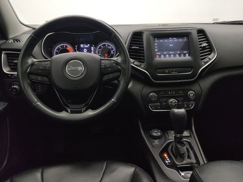 Used 2019 Jeep Cherokee Latitude Plus image 22