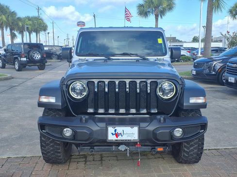 Used 2023 Jeep Wrangler Sport AWD/4WD image 2