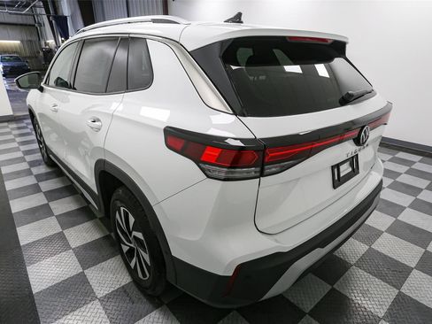 New 2025 Volkswagen Tiguan S image 9