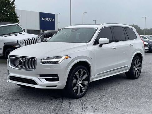 Used 2024 Volvo XC90 T8 Ultimate w/ Protection Package Premier AWD/4WD image 24