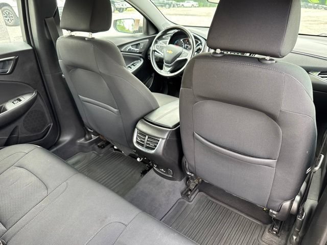 Used 2018 Chevrolet Malibu LT w/ Driver Confidence Package FWD image 33