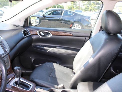 Used 2013 Nissan Sentra SL w/ Leather Pkg FWD image 14