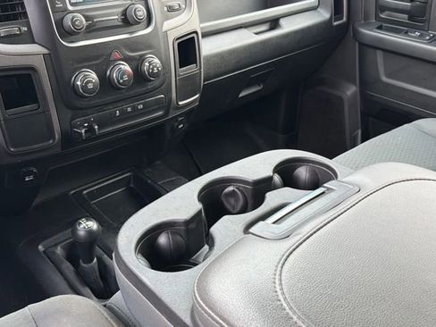 Used 2018 RAM 3500 Tradesman w/ Chrome Appearance Group image 15