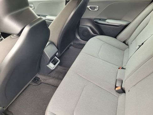 Used 2025 Kia K4 LXS image 9