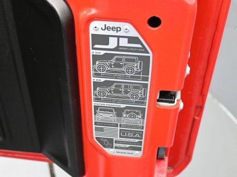 Used 2021 Jeep Wrangler Unlimited Sport image 43