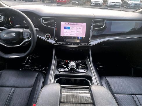 Used 2022 Jeep Wagoneer Series III w/ Convenience Group I image 8