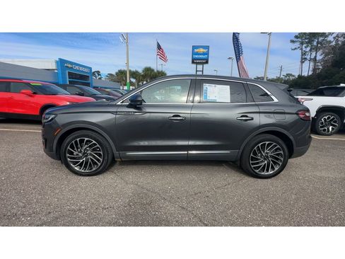 Used 2020 Lincoln Nautilus Reserve w/ Equipment Group 201A image 5